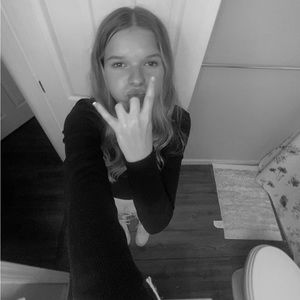 Meet your Posher, Emma